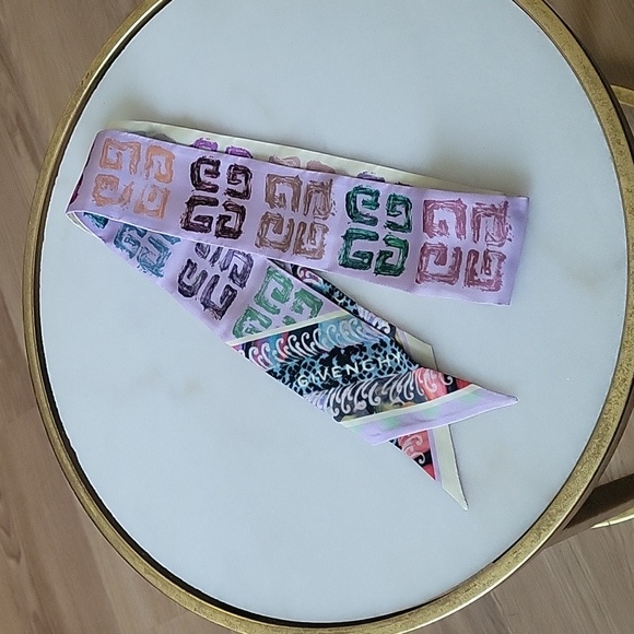 Givenchy Silk Twilly - Picture 3 of 9